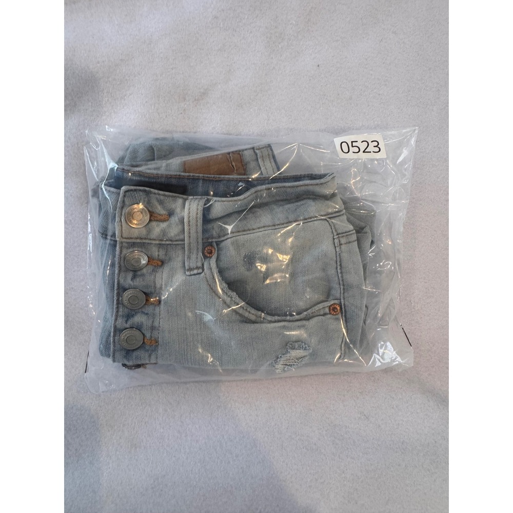 Aero Super High Rise Midi Distressed Denim Shorts Light Wash Button Fly Size 4 - Picture 7 of 7